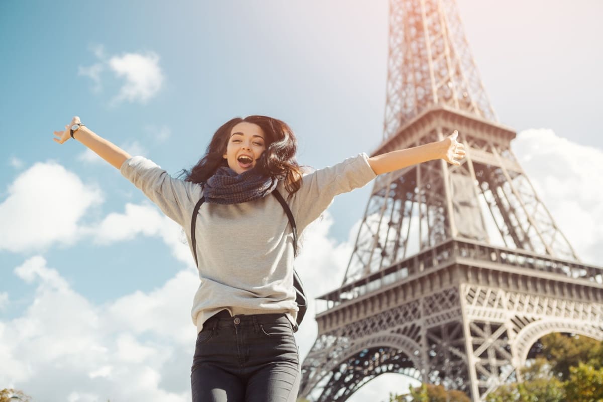 Cum să te pregătești pentru o călătorie la Paris: ghid de weekend